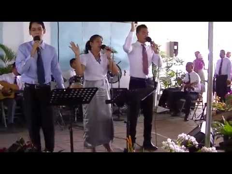 "Heer ik prijs Uw grote naam"