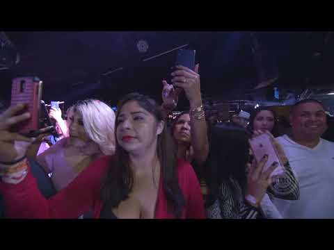 Los Originales De San Juan - La Raza Michoacana En Vivo (Video Oficial)