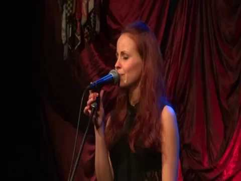 Agata Grześkiewicz & Michał K. Zawadzki „Wielki mały człowiek” (Dwa plus jeden)