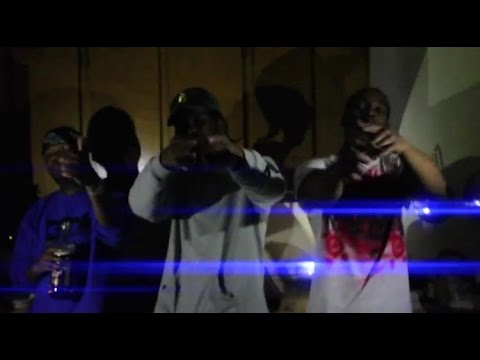 O.E Gang - Water Whippin Ft. (Goth Money Records) Luckaleannn Prod By : KEEZ