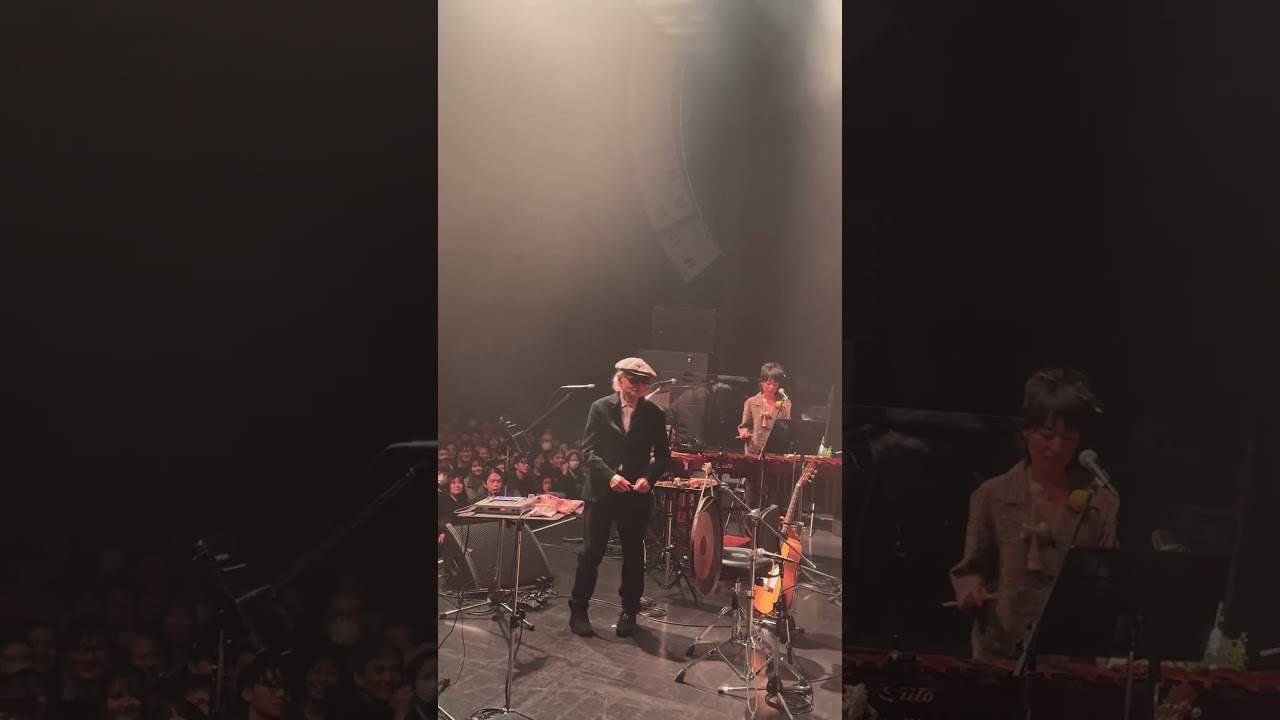 Wreathed in music and smoke 音楽と煙に包まれて