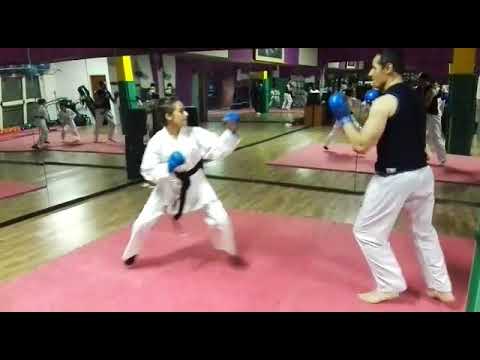 Maestro FIJLKAM 5 DAN allenamento di una campionessa