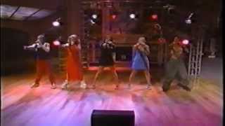 Download lagu Spice Girls Wannabe Live On Regis Kathie Lee 1997... mp3