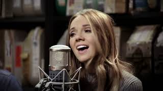 Danielle Bradbery - Sway - 11/29/2017 - Paste Studios, New York, NY