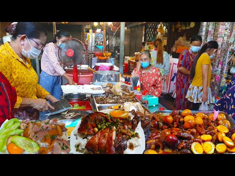 My Breakfast @ Kandal Market  - Chicken Rice With Eggs, Phak Lov, And More 2