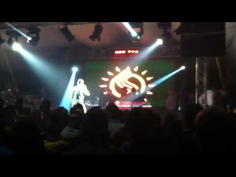 Sud Sound System & Puccia (Après la classe) - Palarock (Aradeo) 23-12-2011