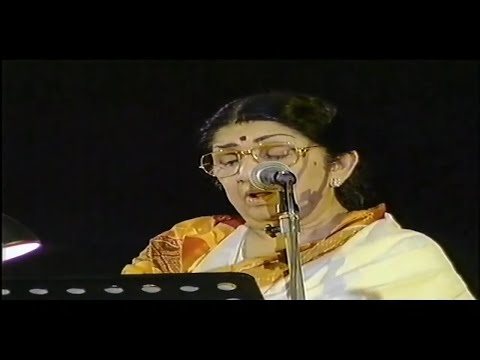 Lata Mangeshkar Live Performance | Lata Mangeshkar Medley From Concert An Era In Evening