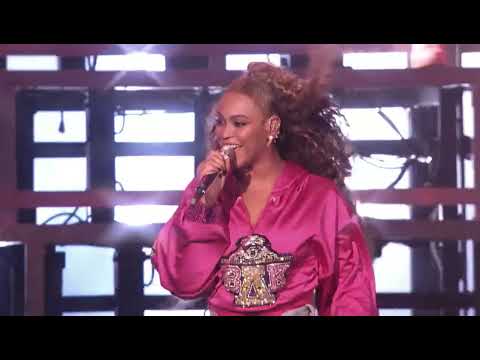 Videoclip de Bow Down (Homecoming Live) — Beyoncé