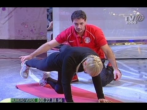 Mal di schiena isolamento nero Ginnastica colonna vertebrale toracica video di Bubnovskaya