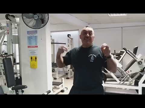 517  Είπε του Γιάννη ότι η γυναίκα του είναι με το κουμπάρο