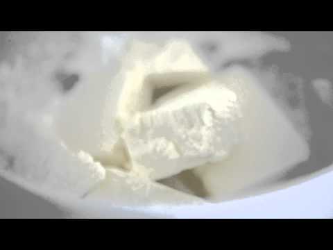 Pečeme s Lučinou - Lučinový dortík s malinami - TV spot 30 s