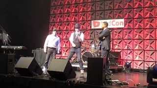 Barack Obama vs Mitt Romney - Epic Rap Battles of History (Live) - VidCon 2013