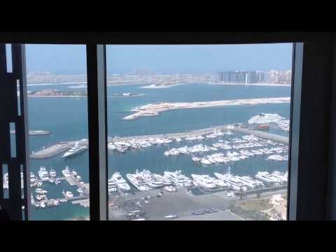 Bedroom in Cayan Tower for rent - Dubai 