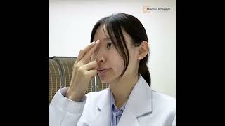 Acupressure massage Yin Tang 印堂 (EX-HN 3) for lethargy