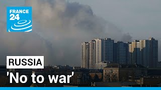 'Não à guerra': Dezenas em São Petersburgo protestam contra a invasão da Ucrânia pela Rússia • FRANCE 24