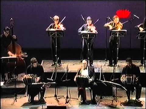"Pasion y Tango" por Jose Libertella y "La Orquesta Escuela de Tango" en Paris año 2001