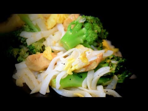 Stir-Fried Chicken & Rice Noodles - Chinese Style Recipe Video