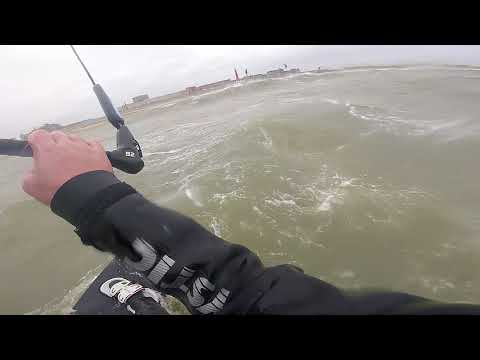 download lagu mp3 mp4 Scheveningen Kitesurfen, download lagu Scheveningen Kitesurfen gratis, unduh video klip Scheveningen Kitesurfen