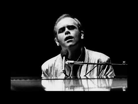 18. I Feel Like A Bullet (In The Gun Of Robert Ford) (Elton John - Live In Los Angeles: 9/29/1979)