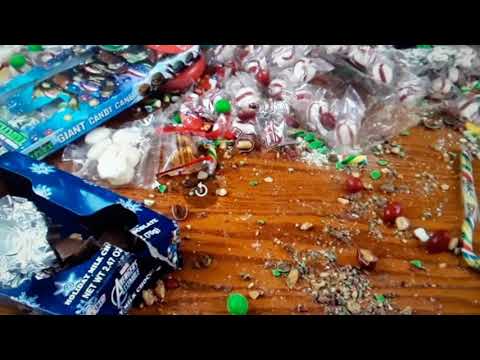 Peanut M&Ms (Christmas Edition)