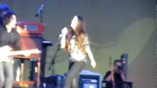 Alanis Morissette - You Oughta Know. 10.07.2012 in Berlin, Germany.