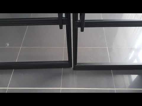 Problem with damping on the left door with jnf in.05.204