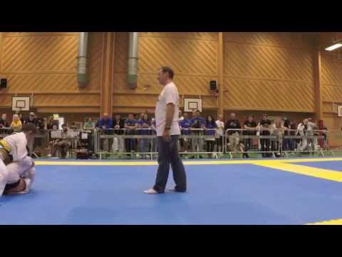 Elina vs. Tove Tapouten 2015 damer blåbälten -64kg