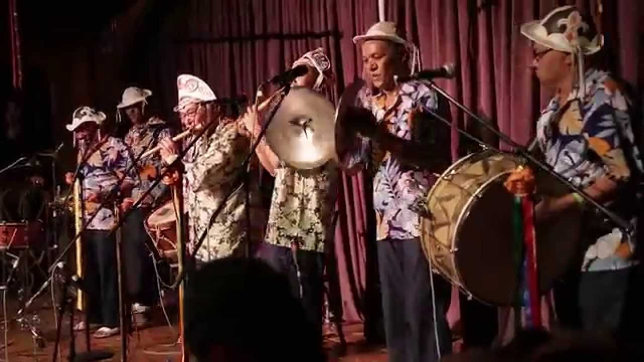 Banda de Pífanos de Caruaru - Cavalinho Cavalão - Baile Embolado #2