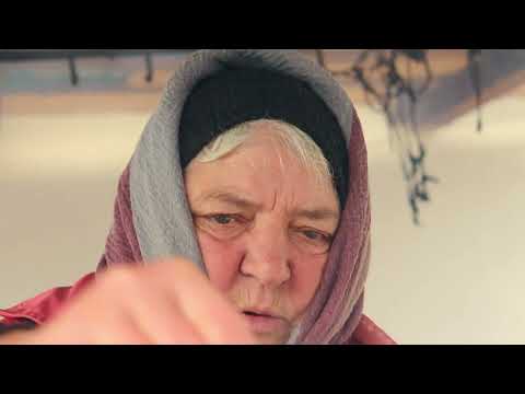 Sfidë gatimi dimëror në fshatin rural të Rumanisë