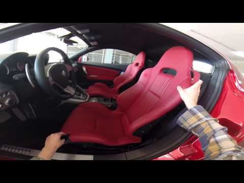 Alfa Romeo 8C – walkaround – interior & exterior