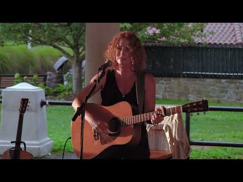 Craig Finn and Kathleen Edwards - Peak Summer Session (Full Performance)