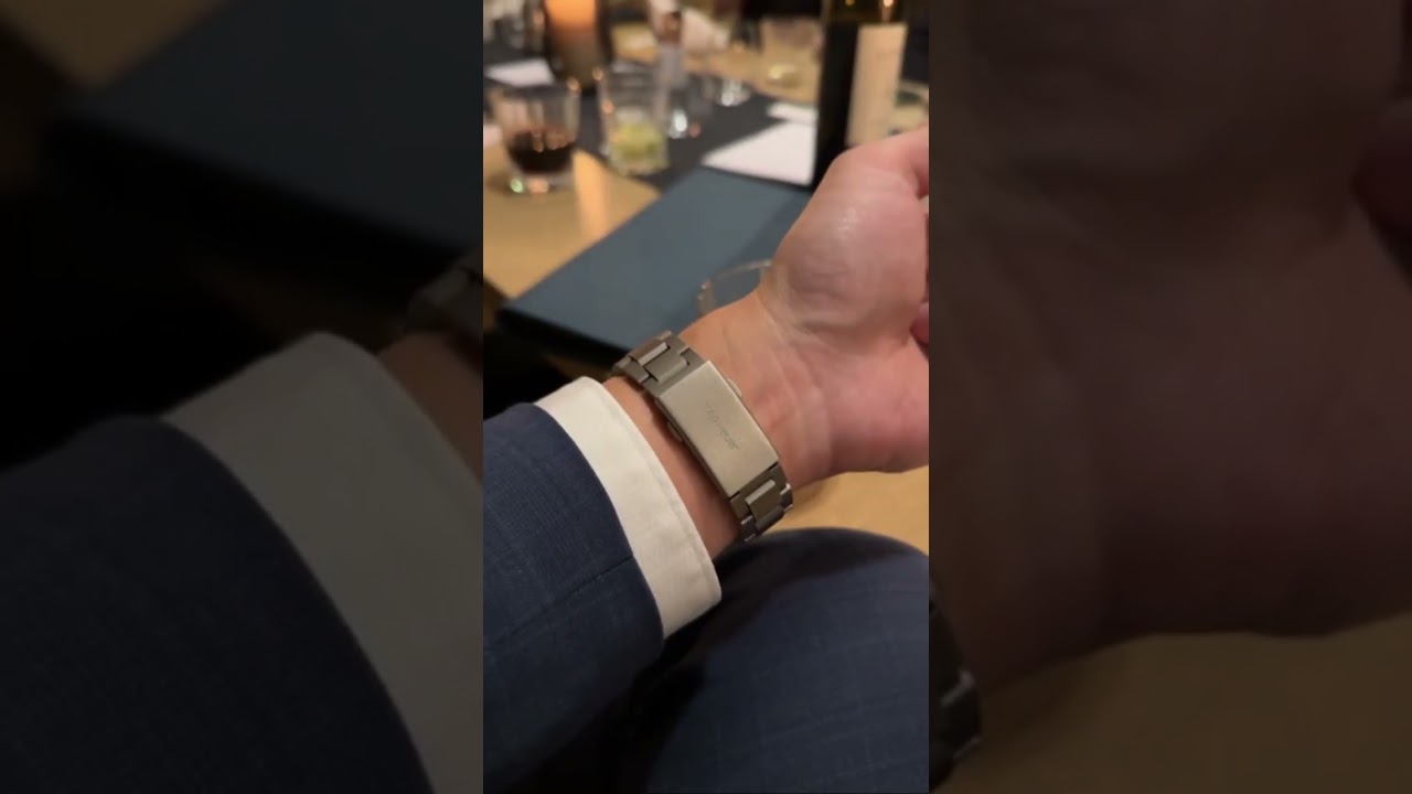 Team ABTW enroute to Watches & Wonders 2024 #watchesandwonders #ablogtowatch #watches