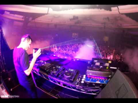 Kaskade & Inpetto ft. Late Night Alumni -- How Long