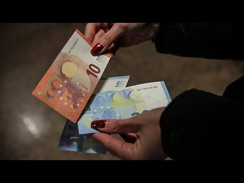 Video Thumbnail: Bulgarians adapt to euro, banks and shops report smooth transition