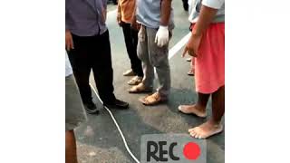 Download lagu orang bertengkar di jembatan sajira kabupaten Banten mp3