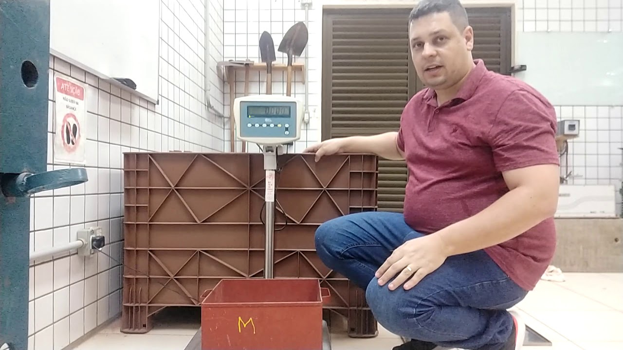 Prof. Dr. Carlos Balestra - Ensaio de Massa Unitária dos Agregados