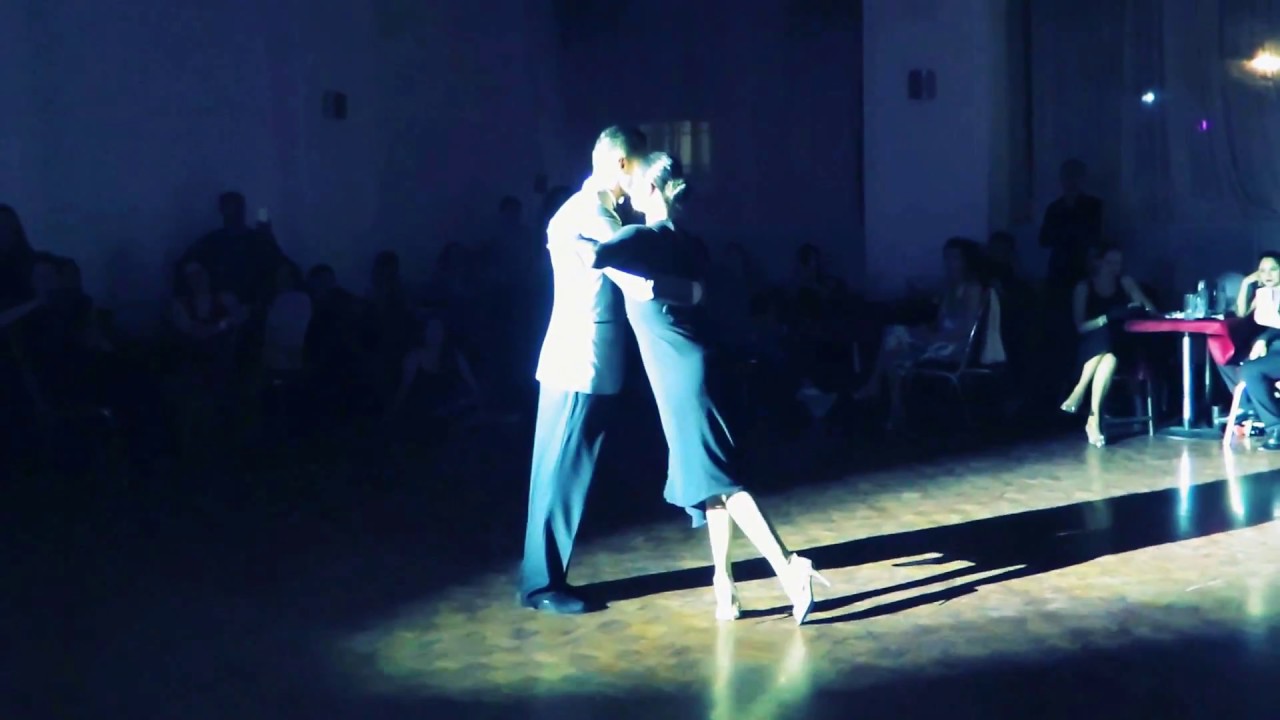Video thumbnail for Luciano Brigante y Alejandra Orozco interpretan La vida es corta