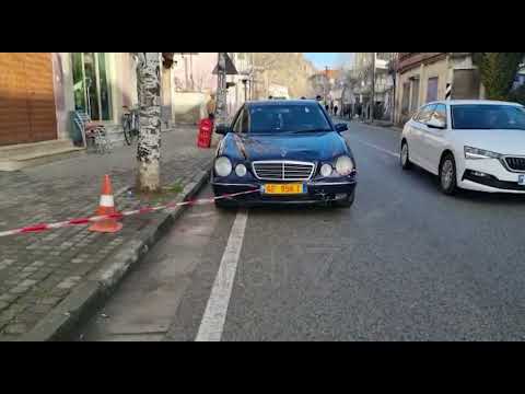 MAKINA PËRPLAS KALIMTARËT, HUMB JETËN 33-VJEÇARI NË ELBASAN - News, Lajme - Kanali 7