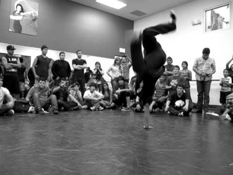 B-Boy Warfare 1 Semi-Finals "Charlie Brown vs Tesk"