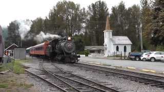 preview picture of video 'Mt. Rainier Scenic Railroad. 2-8-2 Baldwin 70-ton Steam Locomotive, railfanning at Elbe, WA'