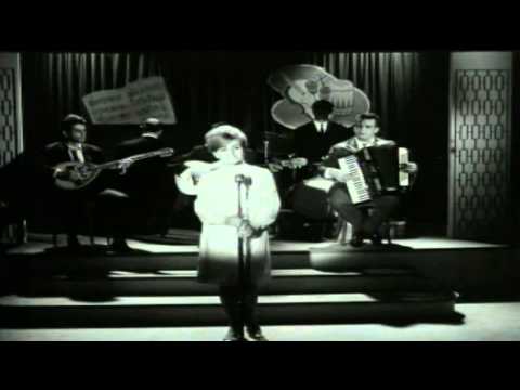 Porta klisti ta heili sou Viki Moscholiou (English subtitles)