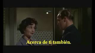 "Mujer Enamorada"  "Woman in Love" Canta Marlon Brando Subt. Esp-