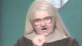 Mother Angelica Stands up for the Catholic Faith - World Youth Day 1993 (Denver)