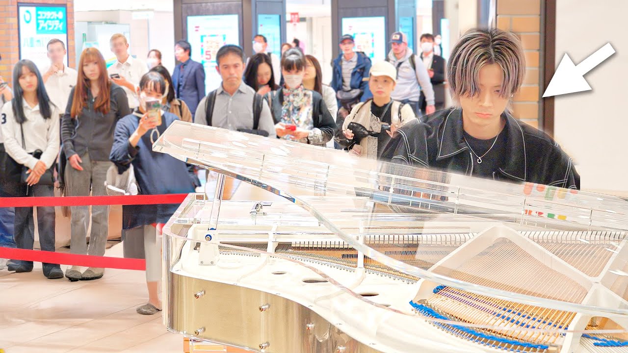 【Travis Japan】もしも男性が突然、東京駅で「Tokyo Crazy Night」を弾き始めたら...!?🐯【ストリートピアノ】