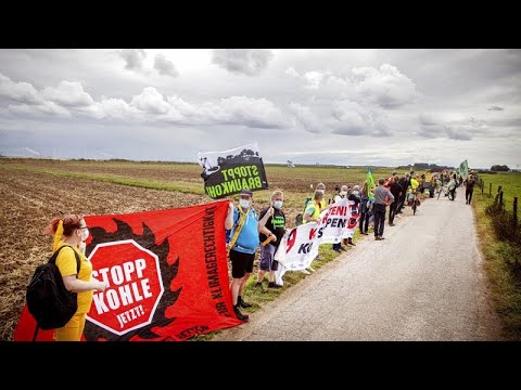 Menschenkette gegen Kohle: Protest bei Garzweiler