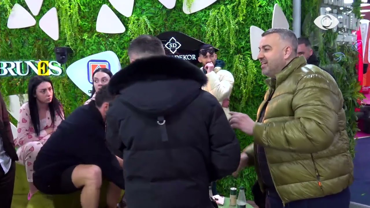 O bob, e vendose të gjithë.../ Keijsi brohoret për Rogertin, debat i ashpër mes banorit dhe Mirit
