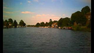 preview picture of video 'Timelapse Thames:  Chertsey to Kingston-upon-Thames'