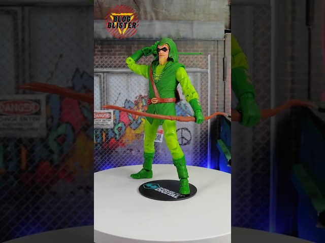 Vídeo relacionado con McFarlane Toys - Figura Green Arrow de 17,8 cm - Figuras DC Multiverse - Juguetes Batman - Dibujos Animados Batman - Coleccionables en el Interior - 22 Piezas Móviles - Tarjeta de Arte Coleccionable
