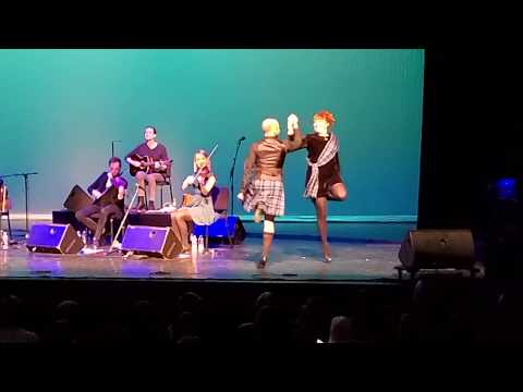 Bluegrass Ceili Academy performs with The Chieftains