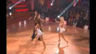 Pros perform to open the 200th episode of DWTS